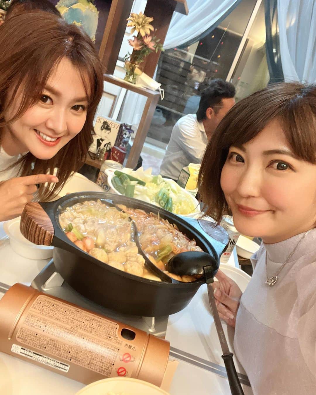 今村知可さんのインスタグラム写真 - (今村知可Instagram)「先週末はもりだくさん❣️ 土曜日は明治村＋オフ会❣️ 今回も満員御礼ありがとうございます😊 もみじが紅葉していて素敵に撮影会していただきました^_^ オフ会もあぐなちゃんと一緒にいっぱいはしゃいじゃいました❣️ 皆さまいつもいつもありがとうです❣️  #明治村 #紅葉 #レースクイーン #被写体 #撮影会 #カメラマンさんと繋がりたい #model」11月21日 10時31分 - chikalanguage