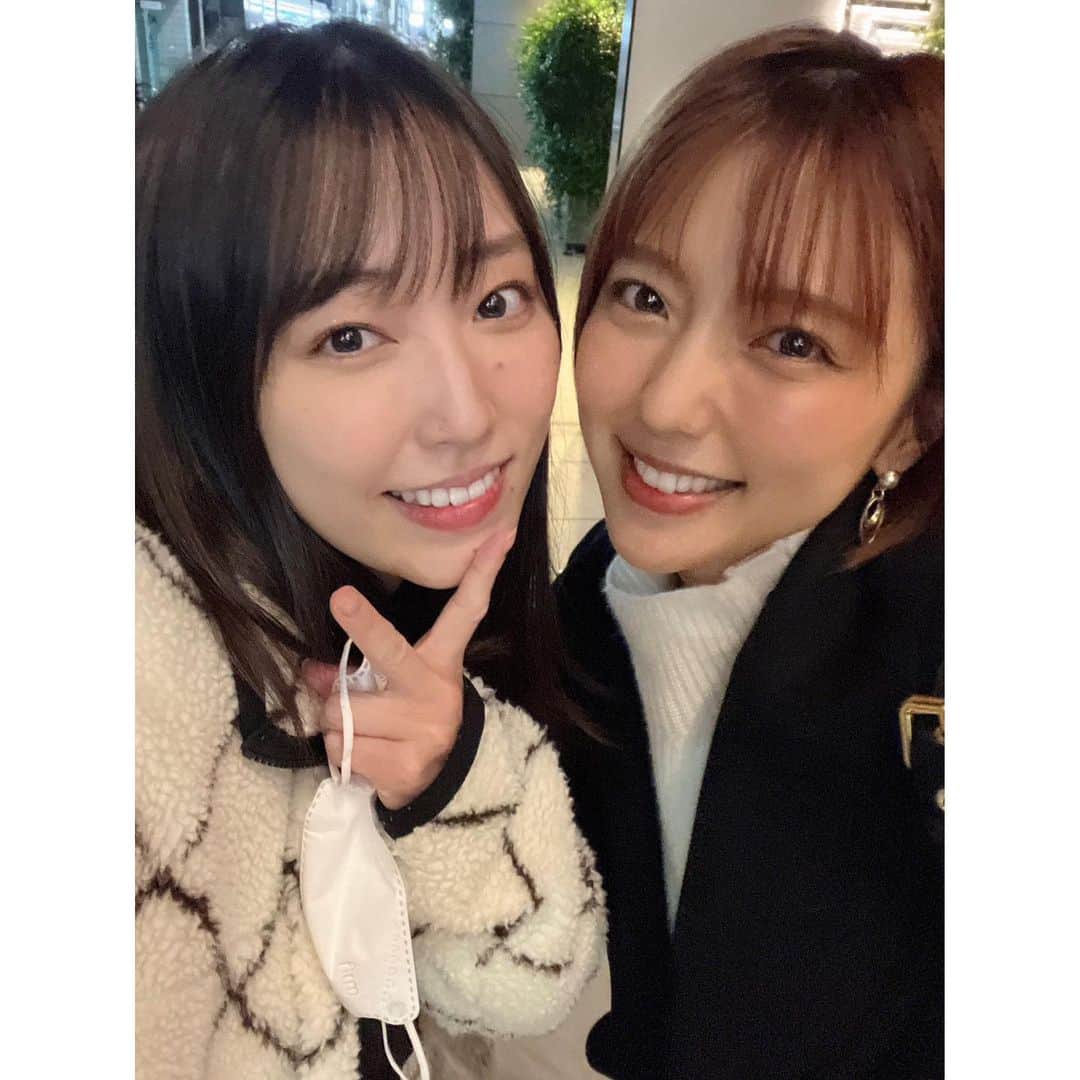 真野恵里菜さんのインスタグラム写真 - (真野恵里菜Instagram)「ものすごく久しぶりに！！ 譜久村聖ちゃんと2人で会えました🤭💓 ふくちゃんはモーニング娘。の活動で忙しいし 私は普段日本にいないし コロナの影響もあってなかなか会えていませんでした🥲 . . 久しぶりにゆっくり話せて本当に楽しかったけど あっという間に時間が過ぎていくのが寂しかったなぁ😭 駅で別れるとき ふくちゃんが見えなくなるまで見送りました！笑 . . 卒業して数年経っても こうして会える仲間がいることに改めて感謝です😊 #やっと会えた #あっという間の時間 #譜久村聖 #いつもありがとう #ハロプロエッグ」11月21日 11時48分 - erinamano_official