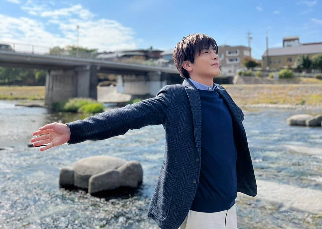 岩田剛典さんのインスタグラム写真 - (岩田剛典Instagram)「月曜プレミア8「浅見光彦 源氏物語殺人事件」‼️  12 月 12 日(月)夜8時放送です🙇🏻✨  浅見光彦が帰ってきます。 今回は鎌倉と京都が舞台どすえ🍡  ぜひぜひ  #浅見光彦 #浅見光彦シリーズ」11月21日 17時00分 - takanori_iwata_official