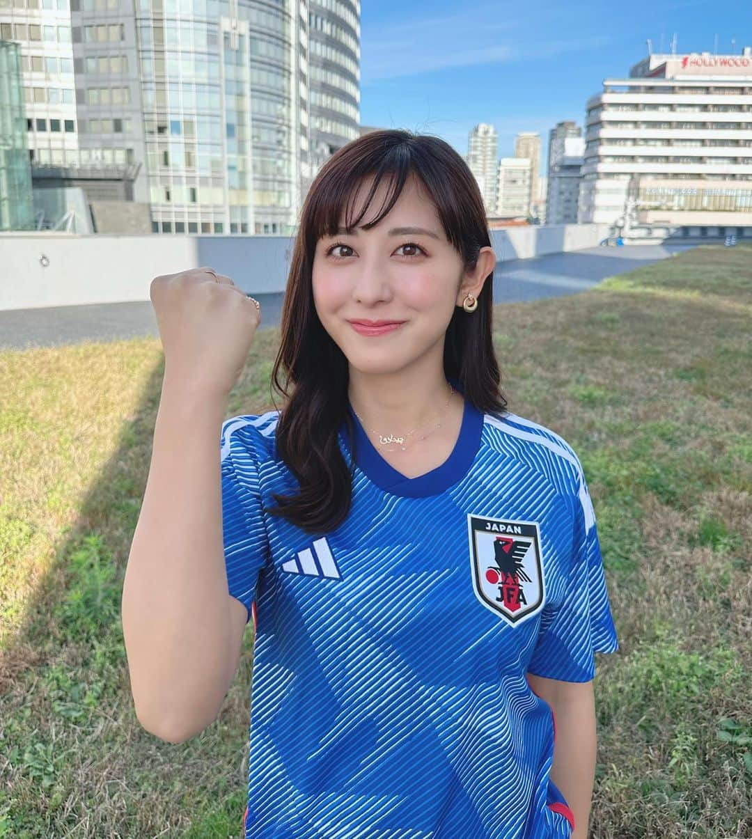 斎藤ちはるさんのインスタグラム写真 - (斎藤ちはるInstagram)「FIFAワールドカップいよいよ開幕しましたね😳 . 日本代表の活躍が楽しみです､､！⚽️🌸 . . 27日(日)よる7時の日本vsコスタリカ戦の直前！ 夕方5時から生放送の『タモリステーション』に出演しますのでぜひご覧ください🤭⚽️ . . #ユニフォーム #かっこいい #折り紙 #モチーフ #頑張れ #日本！！！ . . #斎藤ちはる#テレビ朝日アナウンサー#テレビ朝日#テレ朝#アナウンサー#サッカー#w杯#ワールドカップ#worldcup#カタール#ワールドカップ2022#サッカーワールドカップ#頑張れ日本#絶対に負けられない戦い#サッカーユニフォーム#日本代表#日本代表ユニフォーム#日本代表サッカー#サッカー日本代表#応援」11月21日 20時25分 - chiharu_saito_ex