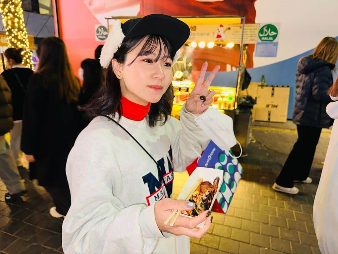 いちえ（夜のひと笑い）さんのインスタグラム写真 - (いちえ（夜のひと笑い）Instagram)「初韓国🇰🇷 ご飯ほんっまに美味しかった🥹♥️ パックとかいっぱいあるし安いし最高🫶🏻次は5泊ぐらいしたなぁ」11月22日 18時26分 - hnkichie27