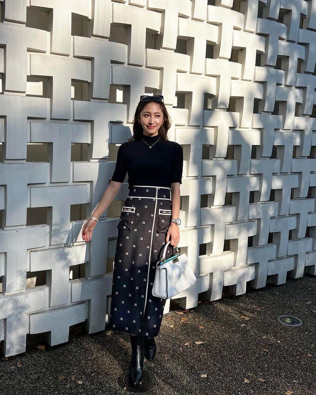 雨宮みずきさんのインスタグラム写真 - (雨宮みずきInstagram)「コーデ🤍🖤  tops... @acym_official skirt...@hdxuly boots... @celine bag... @fendi   #hdxuly」11月22日 19時41分 - ammymzk0926