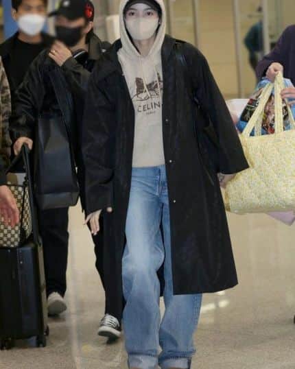 リサさんのインスタグラム写真 - (リサInstagram)「LISA safety arrived in ICN. Have a good rest. 🫶🏻 . . . #LISA #LALISA #리사 #블랙핑크 #BLACKPINK #LALISAMANOBAN #LALISAMANOBAL #blackpinklisa #lisablackpink」11月22日 20時11分 - lisa.blackpink