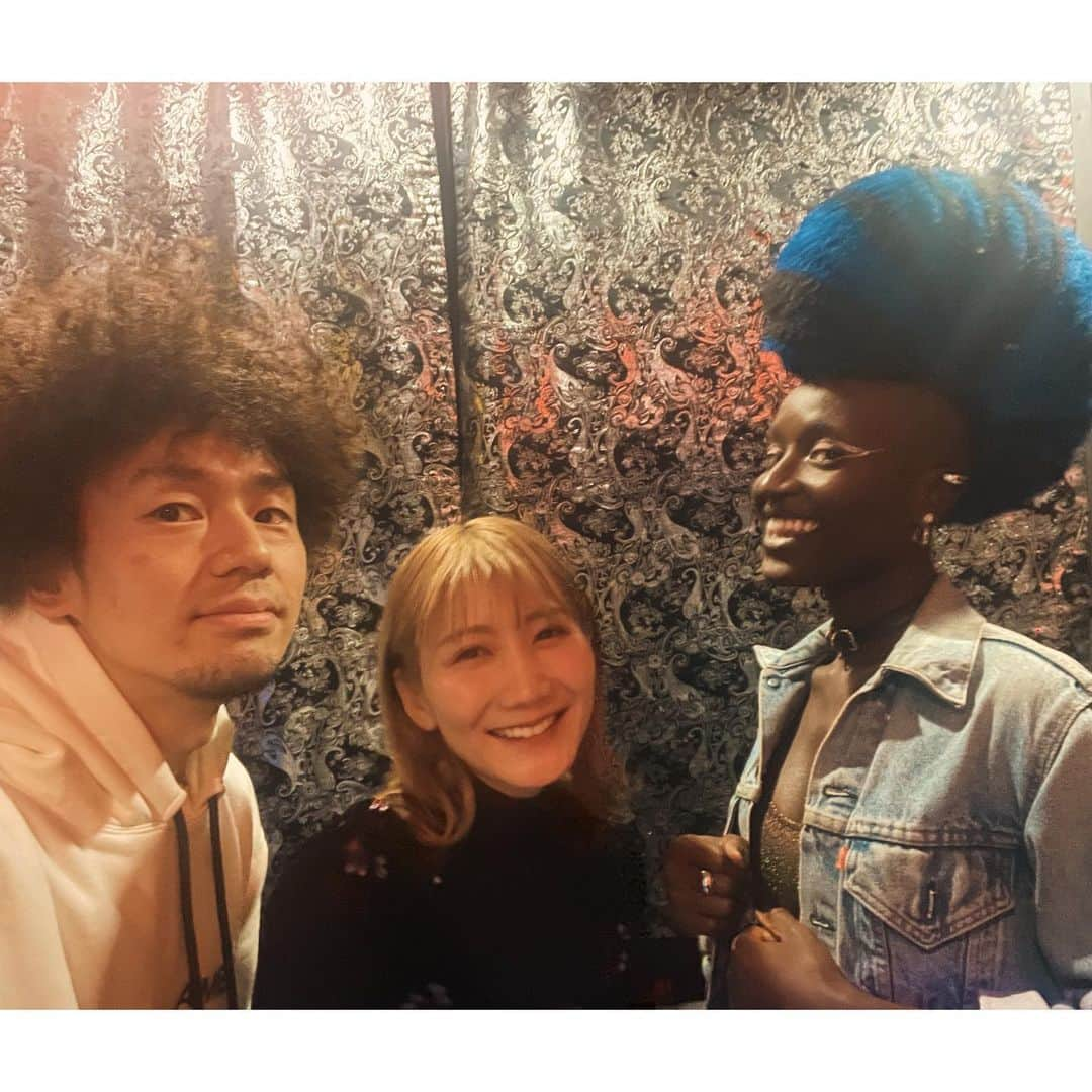 Saoriさんのインスタグラム写真 - (SaoriInstagram)「Beginning of the journey of music sessions.  with @mariememusic @nakajin   #losangeles #endoftheworld」11月23日 11時57分 - saori_fujisaki