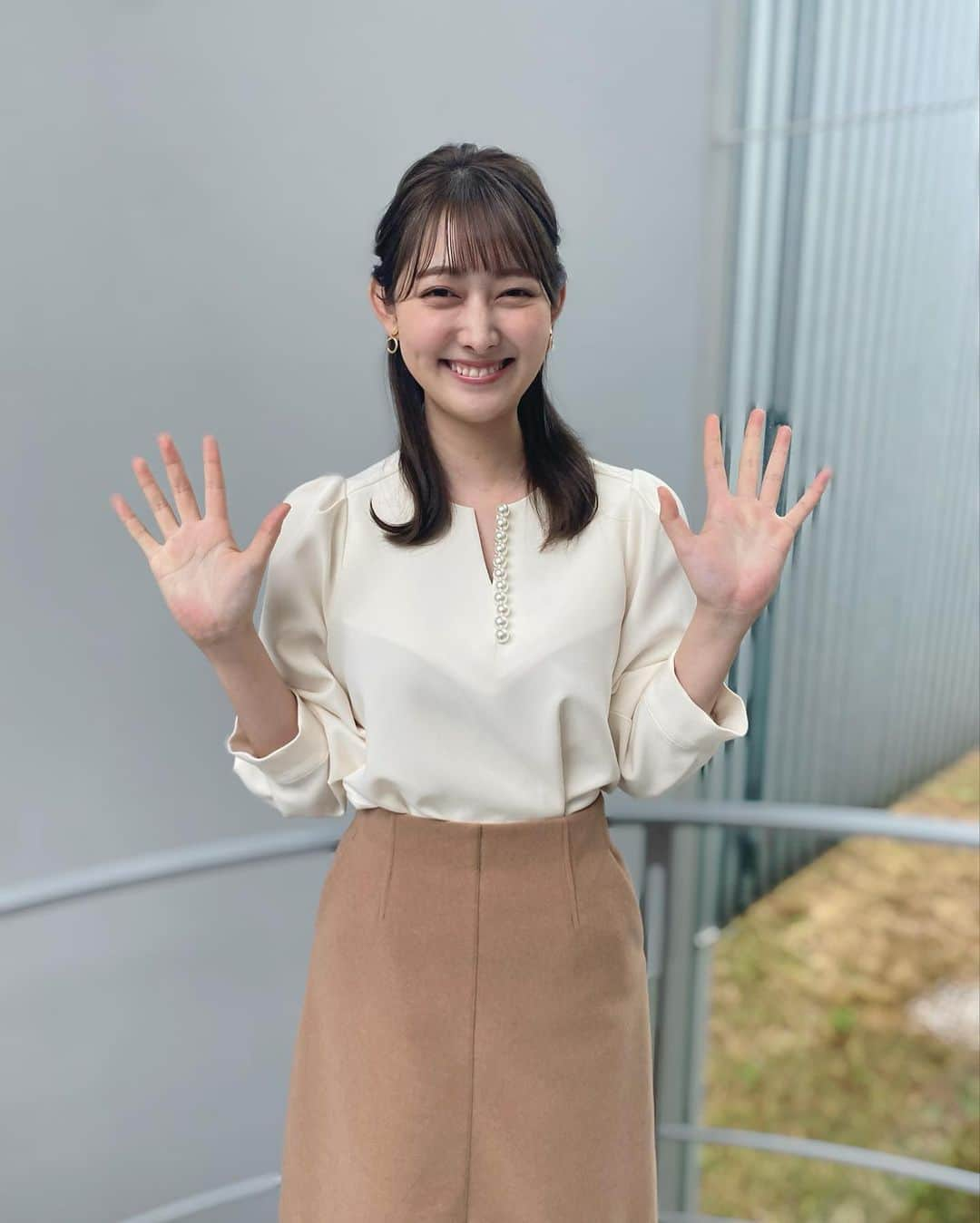 森山みなみさんのインスタグラム写真 - (森山みなみInstagram)「.  今朝も羽鳥慎一モーニングショーをご覧いただき、ありがとうございました。  勤労感謝の日。 皆さんはお休みでしたか〜？  お休みの方も、そうでなかった方もお疲れ様です😊💞  明日もよろしくお願いします！   #テレビ朝日 #羽鳥慎一モーニングショー #モーニングショー #アナウンサー  #森山みなみ  #衣装」11月23日 19時30分 - minami.moriyama_ex