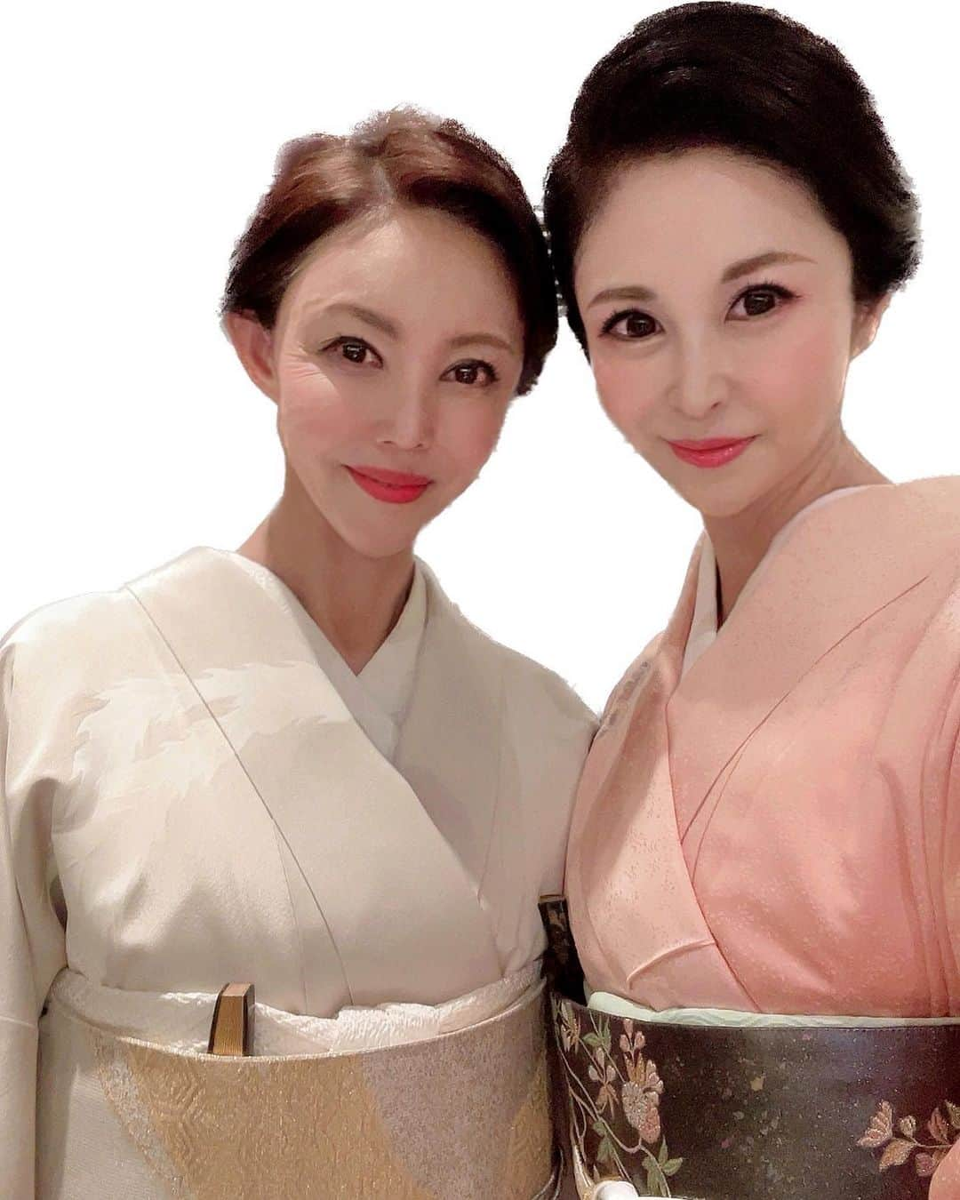 越野矢素子さんのインスタグラム写真 - (越野矢素子Instagram)「恵子さんとお着物❤️ @hairmakelan5921  #訪問着 #訪問着で結婚式 #和服」11月23日 23時59分 - loversyaso