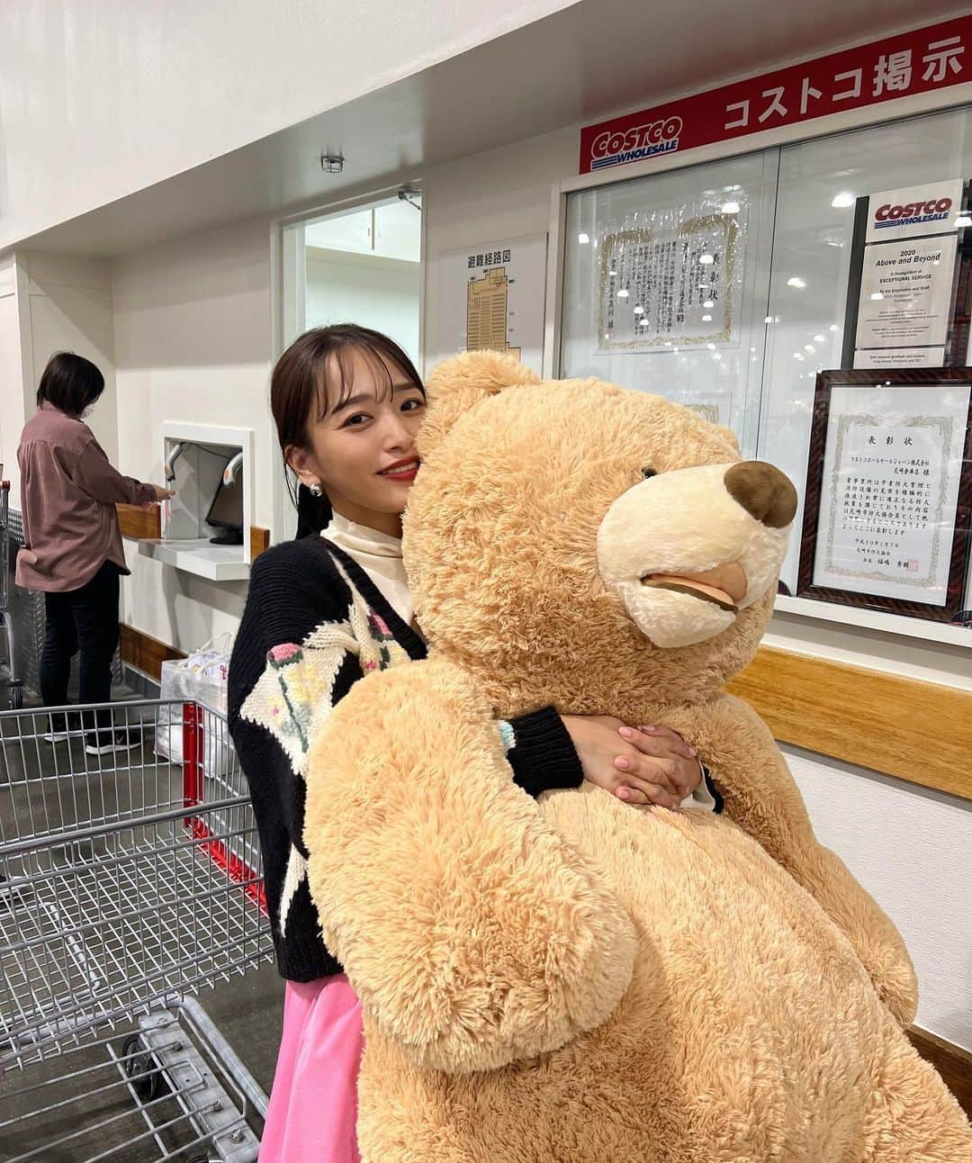 近藤千尋さんのインスタグラム写真 - (近藤千尋Instagram)「本日のオフショット💕🙋🏻‍♀️ 大阪出張でした🚅☺️ 今日も楽しい収録たくさんして ダッシュで帰ります！！💨 また告知させて頂きますぅ❤️  そして 明日は金曜日ということでラヴィット📺🐰  ラヴィット 年末特番が発表されましたね💕🎉 太田夫婦も楽しみにしてる年末❤️わくわく」11月24日 18時39分 - chipichan.1215