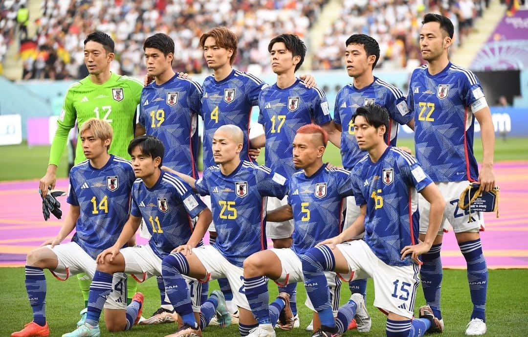 長友佑都さんのインスタグラム写真 - (長友佑都Instagram)「諦めない心に夢宿る。 @japanfootballassociation  #fifaworldcup2022  #新しい景色を見に行く」11月24日 20時54分 - yutonagatomo55