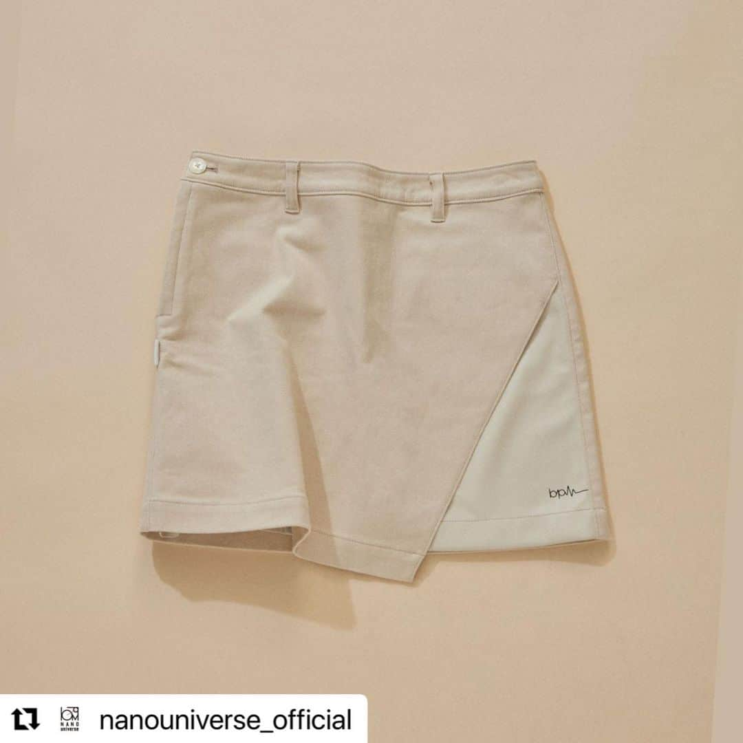 月本えりさんのインスタグラム写真 - (月本えりInstagram)「別注カラー作りました❤️‍🔥  #Repost @nanouniverse_official   【月本えり別注　おしゃれ好きのための欲張りゴルフウェア】 ━━━━━━━━━━━━━━━━━━━  beats per minuteから月本えり別注モデルが登場。女性らしい綺麗なシルエットを叶えてくれるこだわりの詰まった大人のゴルフウェアを提案します。  月本 えり @eritsukimoto 集英社『ＳＥＶＥＮＴＥＥＮ』モデルを経験後、２００７年より女性誌読者モデルとして活躍し講談社よりＶｉＶｉムック本『読モのくせに』、 妄撮『読モーサツ』を上梓。 ファッション媒体各誌、民法キー局のTVレギュラー出演他、様々なメディアに登場する経歴を経て、現在はウィメンズに特化したSNSマーケティングを提案。  ━━━━━━━━━━━━━━━━━━━  ▶︎ビーツ・パー・ミニット公式アカウント @beatsperminute.official  🔗→ストーリーズハイライト「Ws TOPIC」よりチェック！  #NANOuniverse #ナノユニバース  #beatsperminute #beatsperminutegolf #ビーツパーミニット #ビーツパーミニットゴルフ  #ゴルフ #ゴルフコーデ #ゴルフファッション #ゴルフウェア #メンズゴルフウェア #レディースゴルフウェア #月本えり #月本えりコラボ #コラボ商品 #別注 #別注商品」11月25日 11時13分 - eritsukimoto