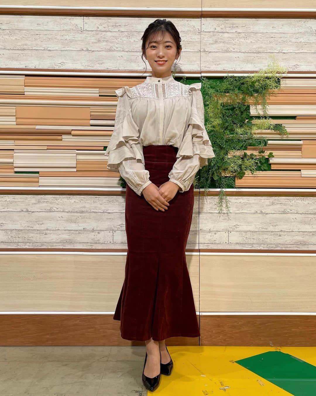 白戸ゆめのさんのインスタグラム写真 - (白戸ゆめのInstagram)「👗  #モニフラ #東京インフォメーション #衣装」11月25日 14時53分 - yumeno.s_