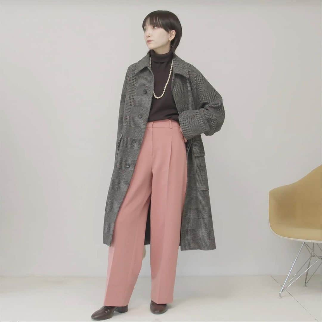 PLST（プラステ）さんのインスタグラム写真 - (PLST（プラステ）Instagram)「"PANTS STYLE"  PLSTの冬の人気No.1「ウォームリザーブシリーズ」。暖かさとシルエットの美しさにこだわったスティックパンツ・ワイドパンツを使ったコーディネートをPICK UP✔︎  ▶︎Ayano（159㎝・ワイドパンツ XSサイズ着用）  コーディネートのポイントやその他のスタイリングはぜひハイライト「YouTube」よりお楽しみください♩  #PLST #プラステ #プラステコーデ #PLSTコーデ #コーデ #コーディネート #きれいめカジュアル #トレンドコーデ #トレンド #トレンドアイテム #秋コーデ  #秋ファッション  #YouTube #ウォームリザーブ #パンツスタイル #ワイドパンツ」11月25日 18時56分 - plst_official