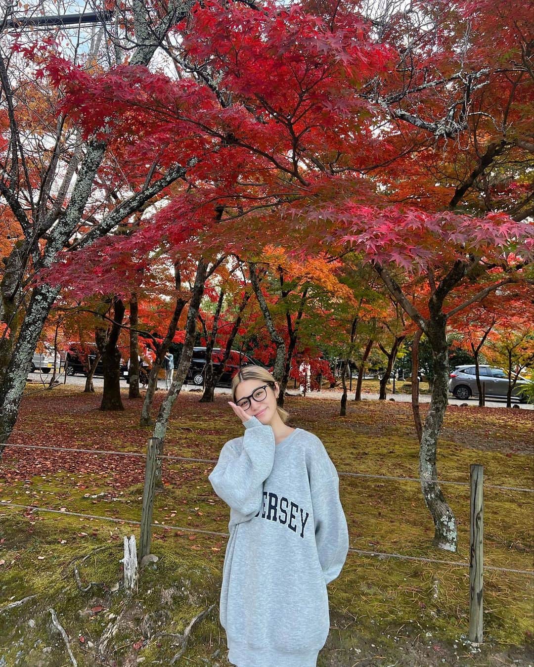 浪花ほのかさんのインスタグラム写真 - (浪花ほのかInstagram)「京都旅行の2日目 完全にスッピンすぎて 全力で楽しんでた🥱笑 紅葉今年2回目🍂🤲🏼🤎」11月25日 19時17分 - hnoa_z