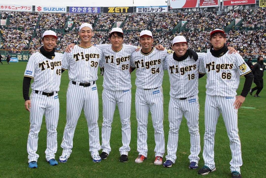 阪神タイガースさんのインスタグラム写真 - (阪神タイガースInstagram)「本日の#ファン感謝デー の様子②です！ #ファン感謝デー2022  #阪神タイガース」11月26日 23時10分 - hanshintigers_official