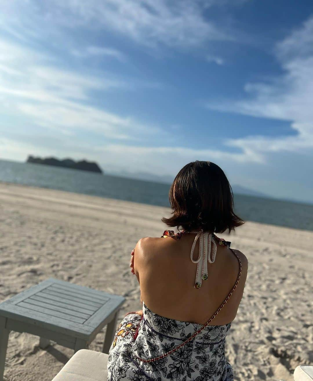 加藤未唯さんのインスタグラム写真 - (加藤未唯Instagram)「Paradise 🌴🌅 #beach #paradise #sunset #langkawi #island #malaysia  #ビーチ #ランカウイ #パラダイス #夕日 #🌅」11月28日 19時41分 - miyukato1121