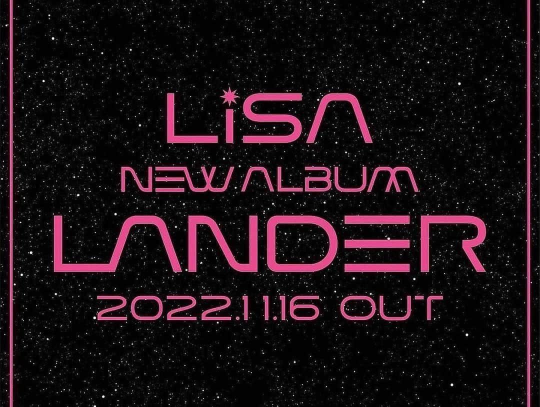 LiSAさんのインスタグラム写真 - (LiSAInstagram)「#LANDER 『M-8 逃飛行 作詞：LiSA　作曲：伊澤一葉　編曲：江口 亮、伊澤一葉』 【BLOG】http://ameblo.jp/lxixsxa/  08. 逃飛行 何もかもから逃げて、ふわふわ浮かぶ飛行を楽しめたら・・・。そんな無責任でいられる気持ちにロマンを感じて付けた『逃飛行(ロマンヒコウ)』。大人になればなるほど、大人であることに責任や意識を持てるようになり、自分自身で窮屈さを作り出していることに気がつきました。そんな気持ちに気づかせてくれたのが伊澤さんのこの楽曲でした。伊澤さんの可愛くも狂気を感じるメロディーとサウンドに乗せて、童心を思い返したりその心にロマンを感じることができました。 そしてこの曲は前の曲を聴きながら、バンドのみなさんが気持ちを音に注ぎ、プリイントロをつけてくれました。大きな役割を持った３曲から一気に次の惑星へ連れていってくれるようなパワーを持つ曲に仕上げていただいています。それを受けて伊澤さんが、楽曲の構成を大胆に変更されたのも印象的です。  08. 逃飛行	Romanhiko If I could escape from everything and enjoy floating in the air… I named this song “Romanhiko” (escaping flight) feeling a sense of romance in such a carefree state of mind.  The older I grew, the more I became aware of the responsibilities and consciousness of being an adult; I was making myself uncomfortable because of that, and this tune by Ichiyo Izawa made me realize that.  His sweet melody and sound with a hint of madness allowed me to recall the child in me and feel the sense of romance in it.  The band created the pre-intro of this tune by pouring their emotions into the notes after listening to the previous track.  Thanks to them, this turned into a song with a power that skyrockets you to the next planet from the previous three songs that had significant roles.  The drastic changes in the song structure Izawa made in the wake of the pre-intro are also impressive.  08. 逃飛行（逃飞行） 逃离所有的一切，沉浸在轻飘飘的飞行之中…这种不负责任的心情让人觉得浪漫，并将其命名为〈逃飛行（逃飞行）〉（意为“浪漫飞行”）。 我发现，成为大人后便会让自己时刻保持大人该有的责任和意识，自己对自己做出约束。让我注意到这种心情的是伊泽老师的这首歌曲。跟着伊泽老师可爱而又狂傲的旋律和声音，让我能够重返童心并感受到童心的浪漫。 同时，乐队的所有人在听完先前的歌曲后，将心情融入声音之中并创作了这首歌曲的前奏。将具有重要作用的三首歌曲一口气变成能够前往下一个行星的、充满力量的歌曲。接受之后伊泽老师大胆变更歌曲的构成也让我印象深刻。」11月29日 22時48分 - xlisa_olivex