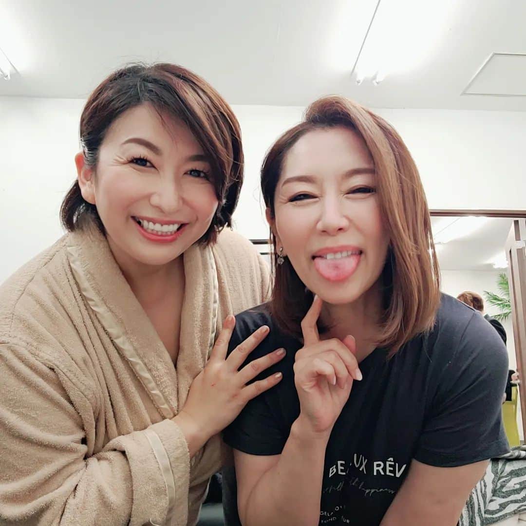 折原ゆかりさんのインスタグラム写真 - (折原ゆかりInstagram)「#翔田千里 姉さんに 現場で会えました お綺麗はご存知の通りですが ...