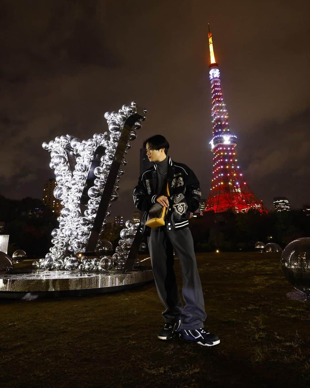 川村壱馬さんのインスタグラム写真 - (川村壱馬Instagram)「LOUIS VUITTON  LV×KUSAMA PROMOTION PROJECT, TOKYO  LOUIS VUITTON×YAYOI KUSAMA New Collaboration.  @louisvuitton  #LVxYayoiKusama  #LOUISVUITTON #LVFashion」11月30日 19時30分 - rmpg_kazuma_kawamura