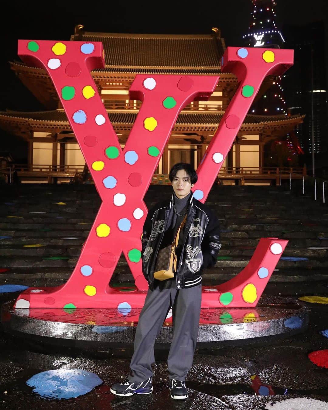 川村壱馬さんのインスタグラム写真 - (川村壱馬Instagram)「LOUIS VUITTON  LV×KUSAMA PROMOTION PROJECT, TOKYO  LOUIS VUITTON×YAYOI KUSAMA New Collaboration.  @louisvuitton  #LVxYayoiKusama  #LOUISVUITTON #LVFashion」11月30日 19時30分 - rmpg_kazuma_kawamura
