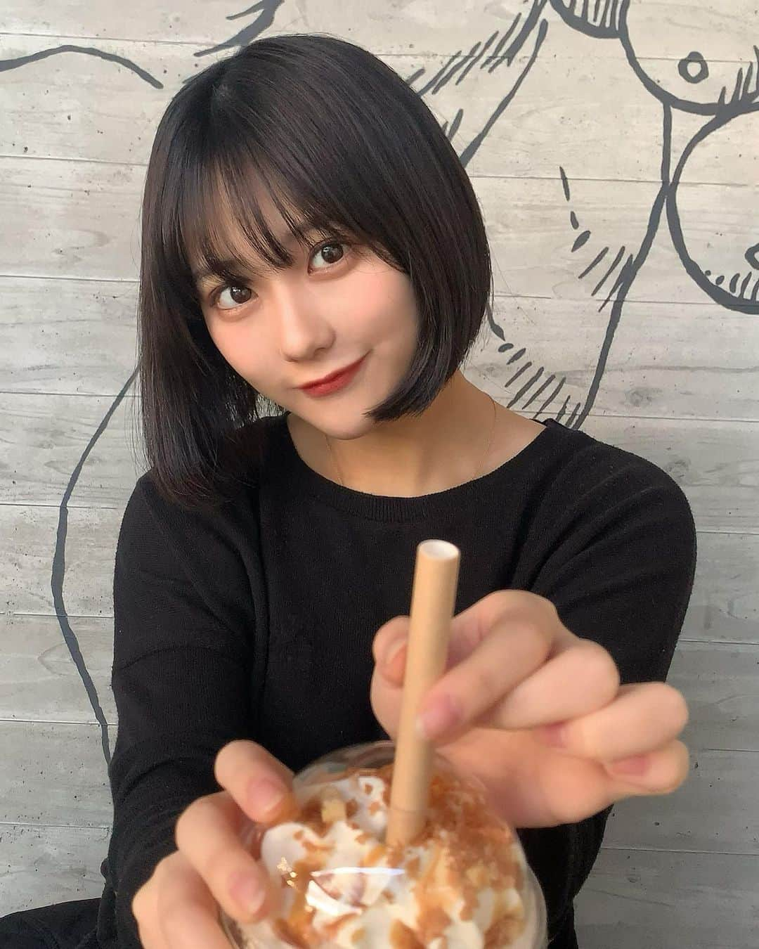 田中美久さんのインスタグラム写真 - (田中美久Instagram)「☕︎  #寒くなってきたね #でも冷たいのも飲むよ #フードはだいたい最近これ #スターバックス　 #おいしい #毎回新作必ず飲む」12月2日 17時51分 - mikumonmon_48