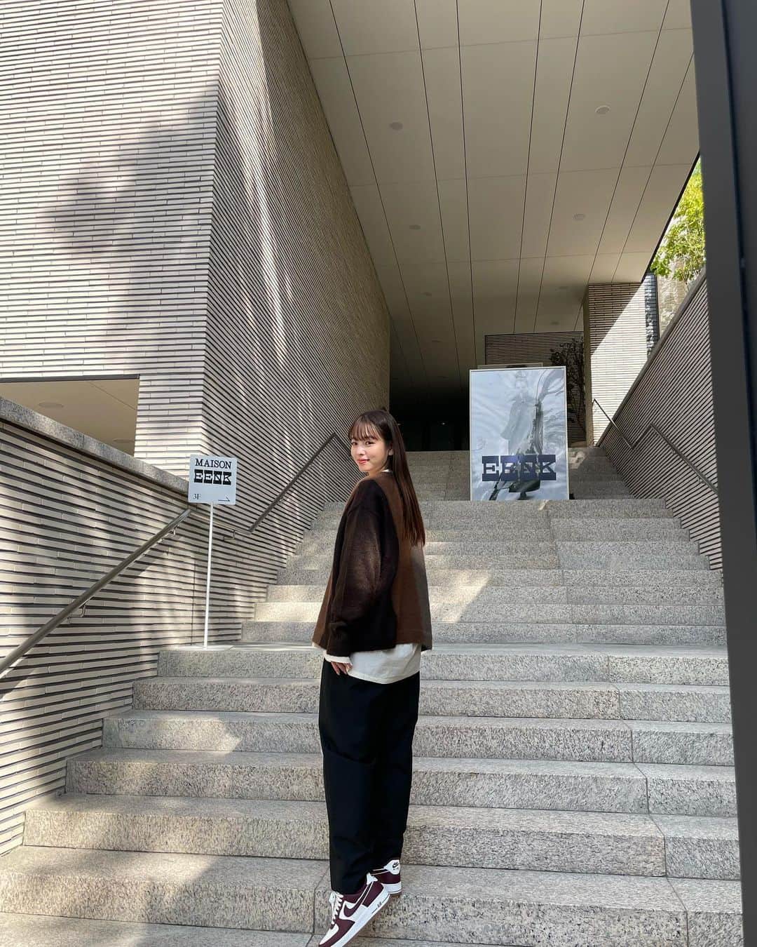 横田真悠さんのインスタグラム写真 - (横田真悠Instagram)「今夜23:05~ 日テレ「アナザースカイ」 よろしくお願いします☺️ スタジオでの写真緊張しててめちゃ顔引き攣ってる笑」12月2日 21時09分 - yokota_mayuu