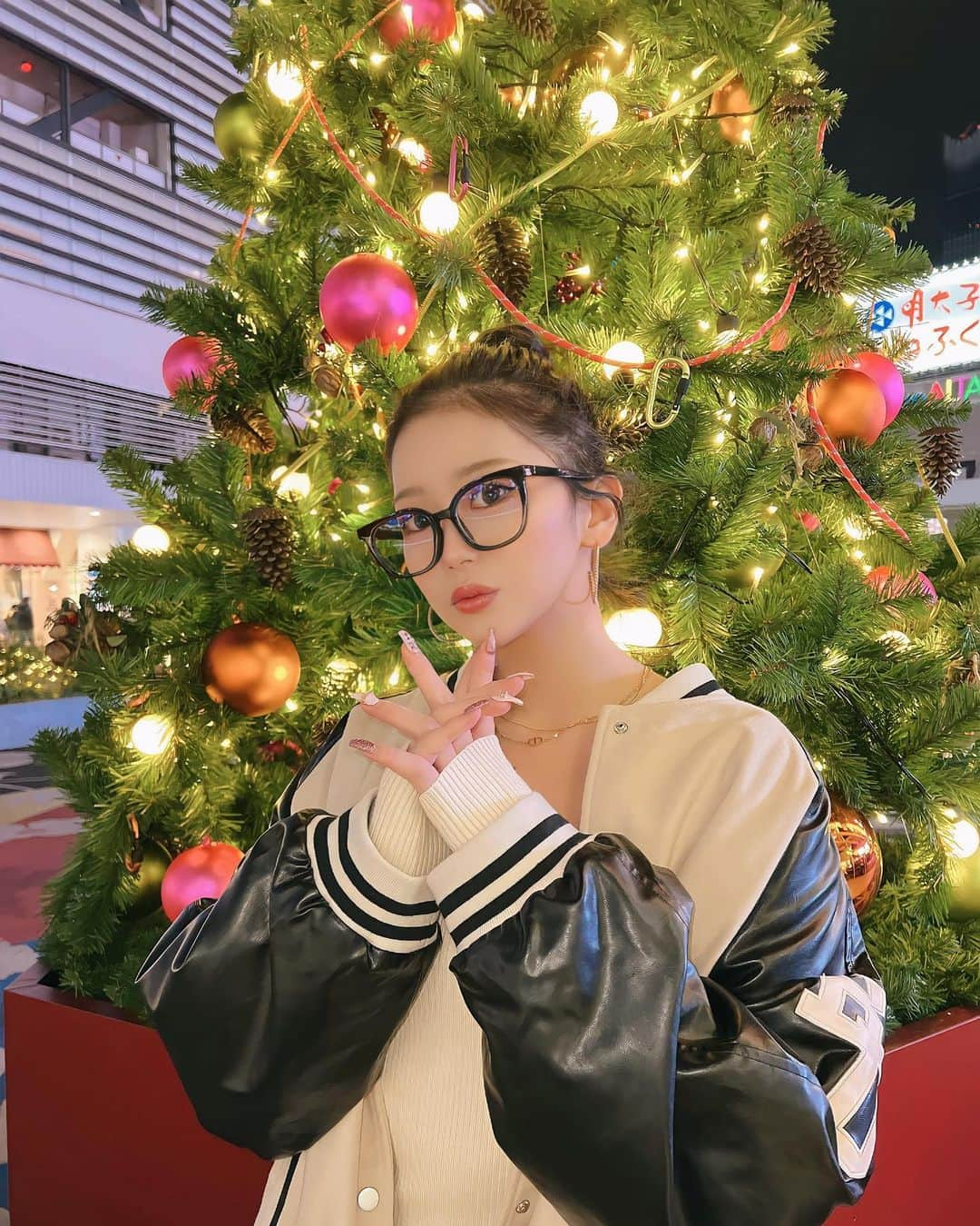 やしろななさんのインスタグラム写真 - (やしろななInstagram)「この日は全身　@blondey_official 🖤🎄」12月3日 20時35分 - 8467_0