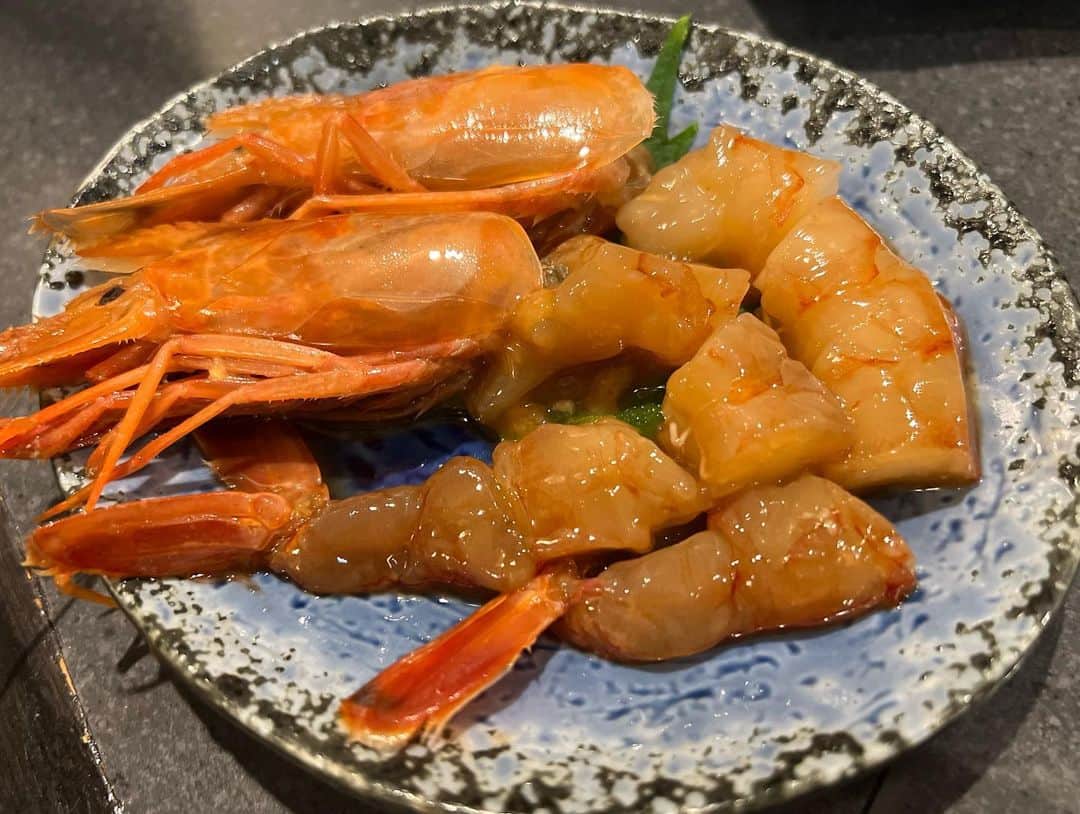 茜さやさんのインスタグラム写真 - (茜さやInstagram)「牡蠣…🤤💓  #牡蠣　#日本酒　#甘海老　#日本食　#生牡蠣　#oyster #oysters #tokyogourmet #japanesesake #shrimp #sake」12月4日 2時03分 - saya.akane