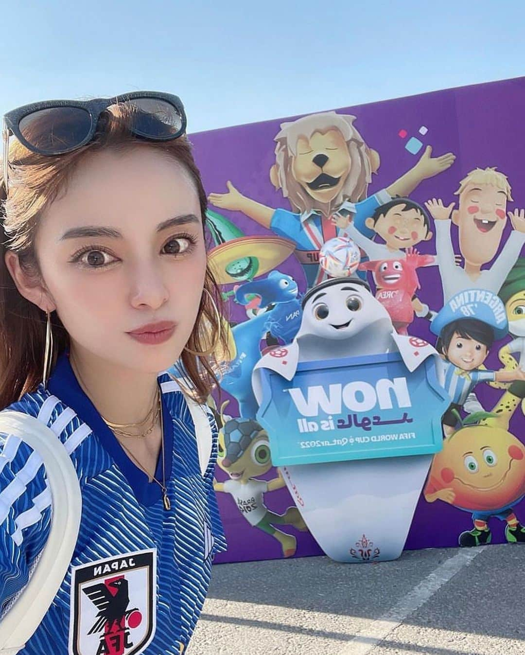 美女美容事情さんのインスタグラム写真 - (美女美容事情Instagram)「《日本代表応援‼️🇯🇵⚽️》 *⁠ 今回ご紹介させて頂きますのは!!👀❤︎⁠⠀ SHONOさん< @shono.contact >の素敵なお写真📸⁠⠀⁠⠀⁠⠀⁠ *⁠⠀⁠⠀⁠⠀⁠⠀ FIFAワールドカップで話題急上昇の美女❣️🤩 明日は日本の決勝トーナメント1回戦ですね🔥🇯🇵🇭🇷 日本代表には勝ち進んでもらいたいです🏆⚽️ *⠀⁠⠀⁠⠀⁠⠀⁠⠀ SHONOさん< @shono.contact > ⁠⠀⁠⠀⁠⠀ 素敵な投稿ありがとうございました🇶🇦✨ *⠀⁠⠀⁠⠀⁠⠀⁠⠀ さんのアカウントには他にも素晴らしい投稿が沢山ありますので是非覗いてみてくださいね💁‍♀️💙⁠⠀⁠⠀⁠⠀⁠⠀ *⠀⁠⠀⁠⠀⁠⠀⁠⠀ △▼△▼△▼△▼△▼△▼△▼△▼△▼ ⁠⠀⁠⠀⁠⠀ ❤🧡💛「美女美容事情」💚💙💜⠀⠀⠀⠀⠀⠀⠀⠀⠀⠀⠀⠀⠀⠀⁠⠀⁠⠀⁠⠀⁠⠀⁠⠀ 👇掲載ご希望の方は👇⠀⠀⠀⠀⠀⠀⠀⠀⠀⠀⠀⠀⠀⠀⠀⁠⠀⁠⠀⁠⠀⁠⠀⁠⠀ @b_b_j.jタグ付けと🖤 #ビジョビ ⁠⠀ 🖤タグ付けお願いします✨⠀⠀⠀⠀⠀⠀⠀⠀⠀⠀⠀⠀⠀⠀⠀⁠⠀⁠⠀⁠⠀⁠⠀⁠⠀ △▼△▼△▼△▼△▼△▼△▼△▼△▼ ⁠⠀⁠ #fifaworldcup #fifaworldcup2022 #qatar2022 #qatarworldcup2022 #qatarworldcup #worldcup #JAPAN #samuraiblue #🇯🇵 #Qatar #FIFA」12月4日 18時19分 - b_b_j.j