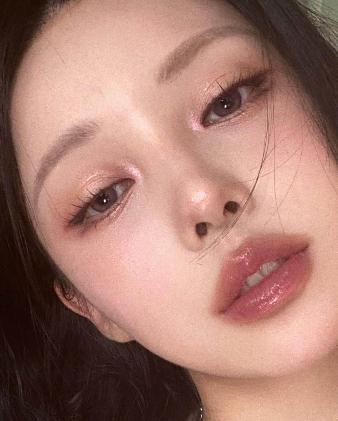 ポニーさんのインスタグラム写真 - (ポニーInstagram)「NEW VIDEO💖 요새 너무 추워요 감기 조심해😷」12月5日 14時05分 - ponysmakeup