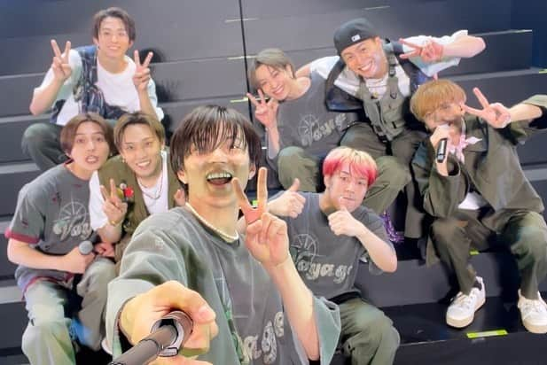 中島颯太さんのインスタグラム写真 - (中島颯太Instagram)「FANTASTICS from EXILE TRIBE デビュー4周年🌻  応援してくださるみなさん 心から いつも本当にありがとうございます✨  このグループにいれて たくさんの方と繋がれて これからも夢を追いかけられることが 本当に幸せです😭  "FANTASTICS" この存在が少しでも誰かの力になるのなら どこまでもいつまでも歌い続けたいです🎤 活動し続けたいです🔥  これからも一緒に歩んでいきましょう‼️  #FANTASTICS #fanfanproject #fantastic9  #ファンタちゃん祝4歳  #ファンタのFC #中島颯太」12月5日 16時25分 - sotanakajima_official