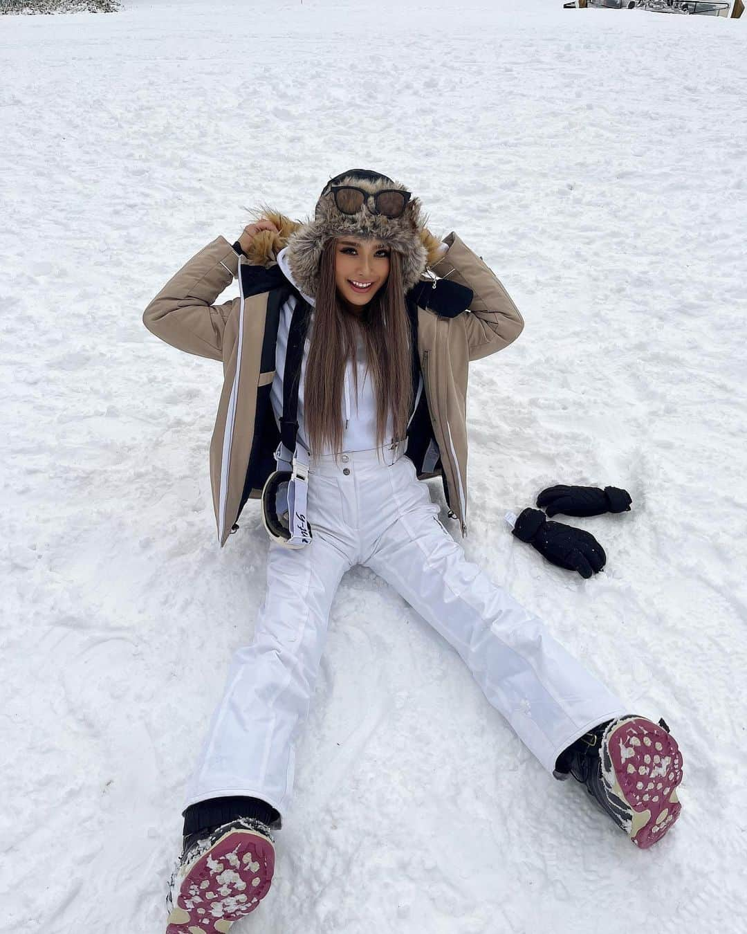 加藤美佳さんのインスタグラム写真 - (加藤美佳Instagram)「早めのシーズン入り☃️🏂☃️ 今年初雪❄️ nuts修学旅行楽しみます！！」12月5日 20時28分 - katomika1212