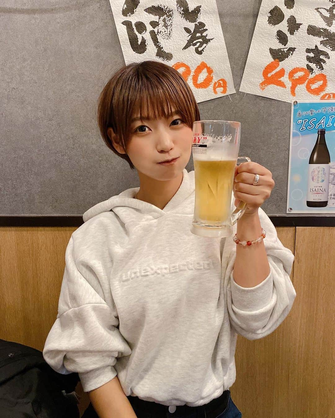 小坂田純奈さんのインスタグラム写真 - (小坂田純奈Instagram)「かんぱーい！🍺🔥  #お酒好き #お酒好き女子 #酒好き女子 #ビール好き #ビール女子 #ビール好き女子」12月5日 21時18分 - official_junata