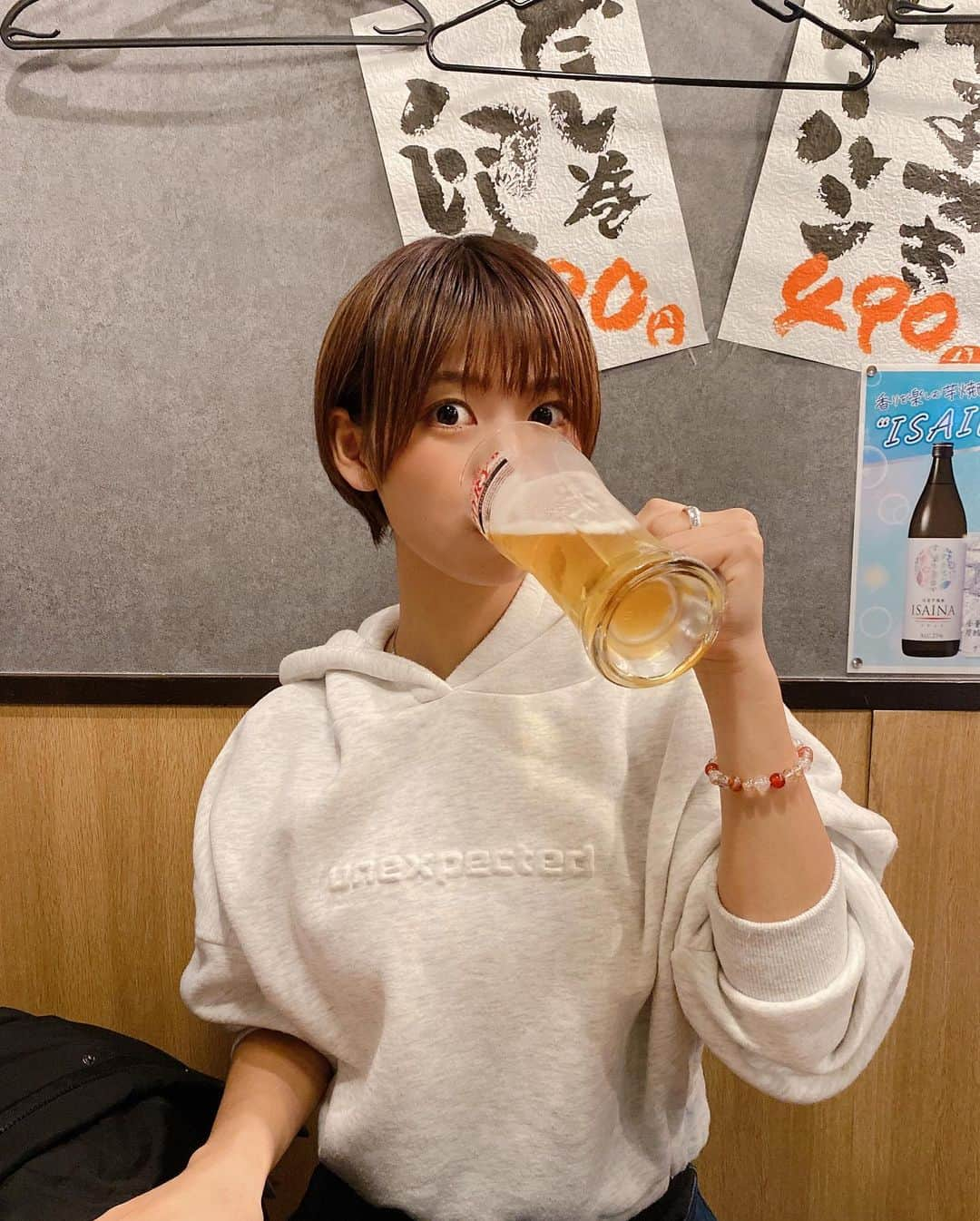 小坂田純奈さんのインスタグラム写真 - (小坂田純奈Instagram)「かんぱーい！🍺🔥  #お酒好き #お酒好き女子 #酒好き女子 #ビール好き #ビール女子 #ビール好き女子」12月5日 21時18分 - official_junata