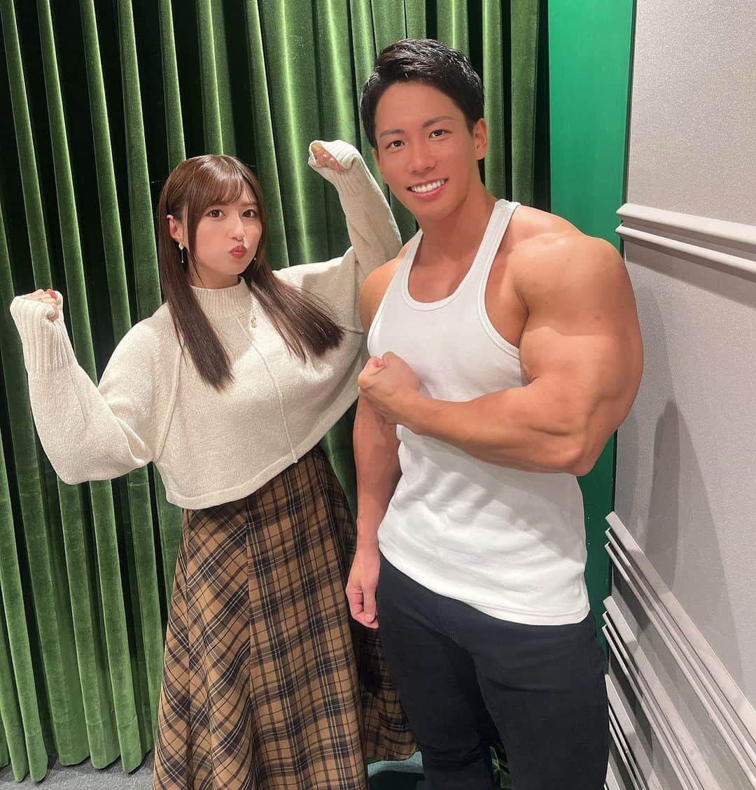 成瀬心美さんのインスタグラム写真 - (成瀬心美Instagram)「📻  本日21時より放送の 【東京上野クリニックpresents 成瀬心美ぷるるんhoneyトラップ】  3週にわたってのゲスト様は 〖 横川尚隆 〗さん✨  初めてお会いしたのですが めちゃくちゃ楽しかったー🤣  横川さんならでは(？ のお悩みや経験も聞かせていただき 私には考えられないことも 沢山あったから 新鮮でたのしかったなーꉂꉂ  しかも途中で 肉体美を見せていただきまして😳！  久々に男性の裸を見たので 収録後の写真撮影でも 自分の耳が真っ赤で めちゃくちゃ恥ずかしいです(  とっても良いものを見せていただきまして 眼福とはこのことかー☺️ ってなりました❣️  そんな状況に 浮かれておりまして( 自分がなにを話したか あまり覚えてないので🤣  放送までワクワクしながら 待ちます！✨  ぜひ今夜も 一緒に聞いてくださいね🥰  #radio #TBSラジオ #ぷるるん #横川尚隆 さん #成瀬心美」12月6日 16時31分 - coco3ndazo