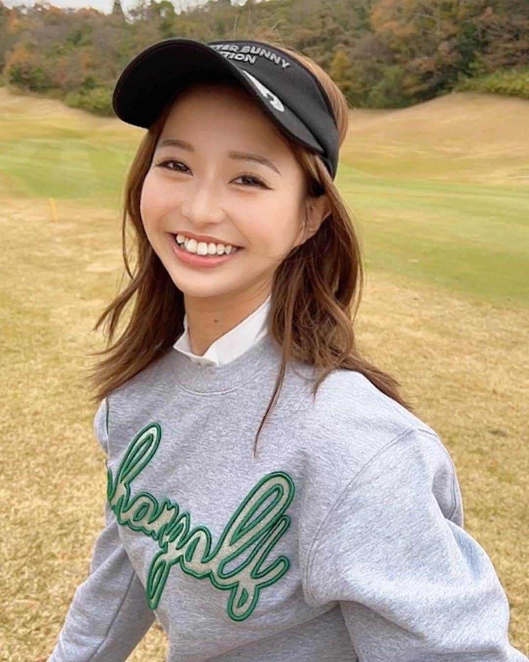 ひちゃんさんのインスタグラム写真 - (ひちゃんInstagram)「久々のゴルフ⛳️✨  ハーフ50またまたこえちゃいました😂」12月6日 16時54分 - hichan_golf