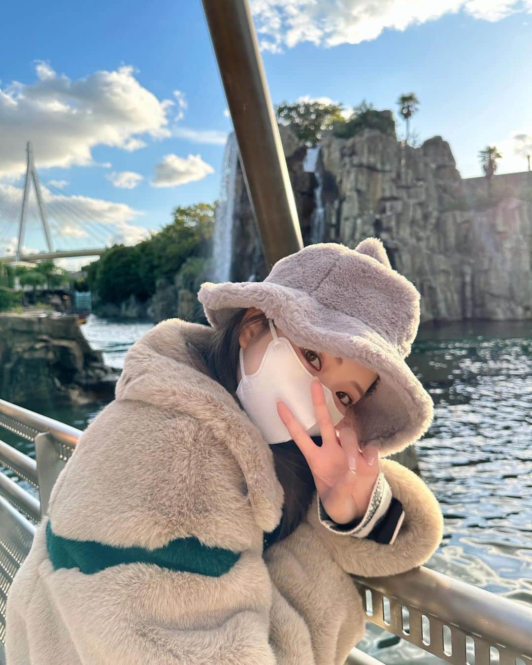 南りほさんのインスタグラム写真 - (南りほInstagram)「🌏💛🎢🧡🏰💚🎡💙🎠❤️ 乗り物7個乗ったよ😂楽しかった久々のusj😍✨」12月6日 21時08分 - minami.riho
