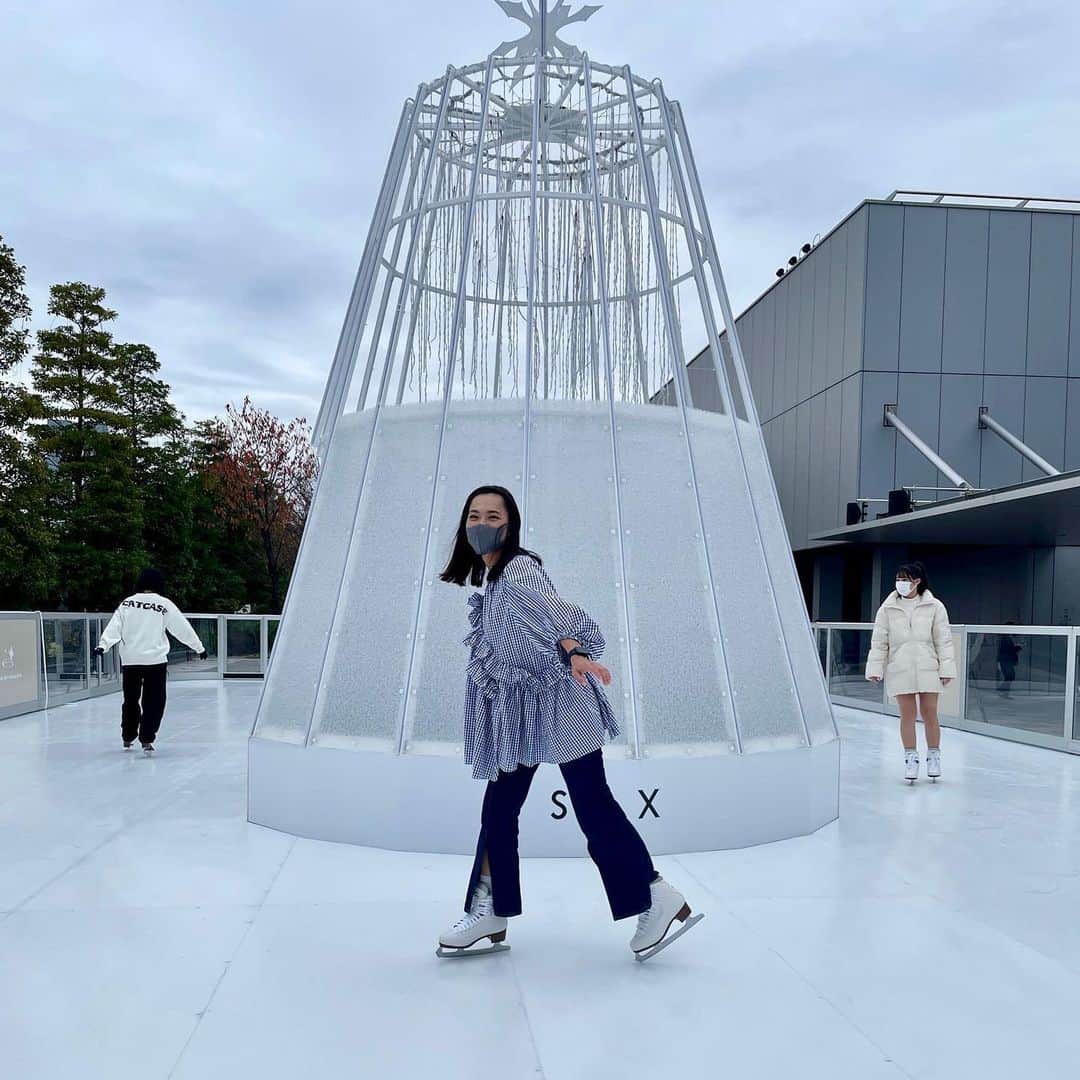 北村優衣さんのインスタグラム写真 - (北村優衣Instagram)「⛸❄️ 恐る恐るでしたが、 滑れてご満悦の様子です。 #ginzasix」12月6日 22時29分 - kitamura_y910