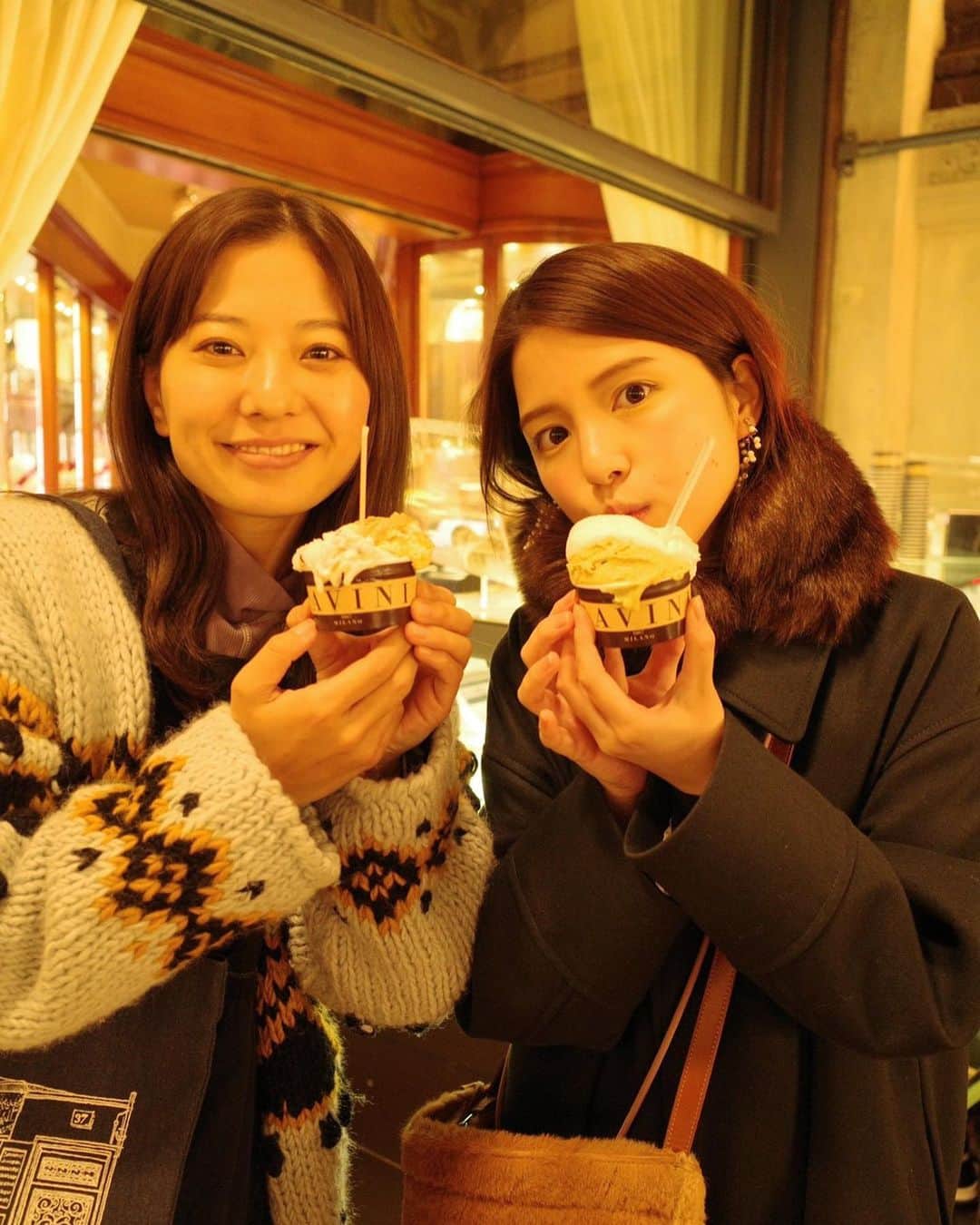 川島海荷さんのインスタグラム写真 - (川島海荷Instagram)「#trip #italy #gelato 😍  本日バースデーガールなこの子も含めた、ヨーロッパ旅でした❤︎」12月7日 16時55分 - umika_kawashima