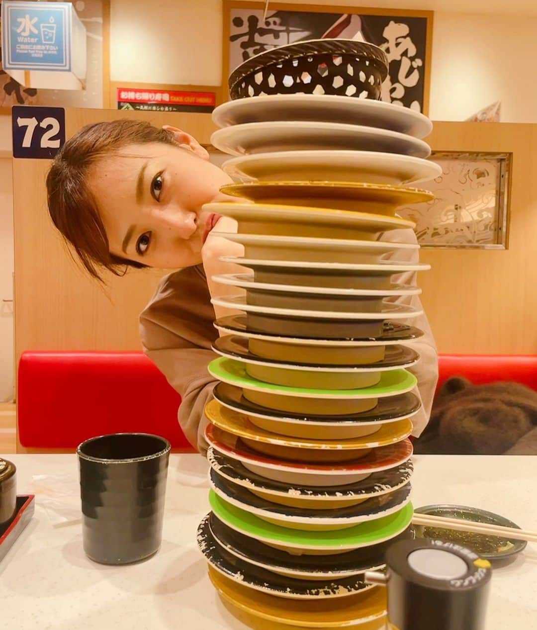 小澤陽子さんのインスタグラム写真 - (小澤陽子Instagram)「𝚒𝚗 𝚙𝚛𝚒𝚟𝚊𝚝𝚎❁  昨日はおやすみでした🌿 オフの日はこんな感じ。  ゆっくり食べたり、 トレーニングしたり。  #ちなみに結構食べます #オフDAY #メイクもオフDAY #なるべくメイクしたくないタイプなので #目元だけorノーメイク🙃 #ひょっこりはん🦒」12月7日 17時02分 - yoko.ozawa729