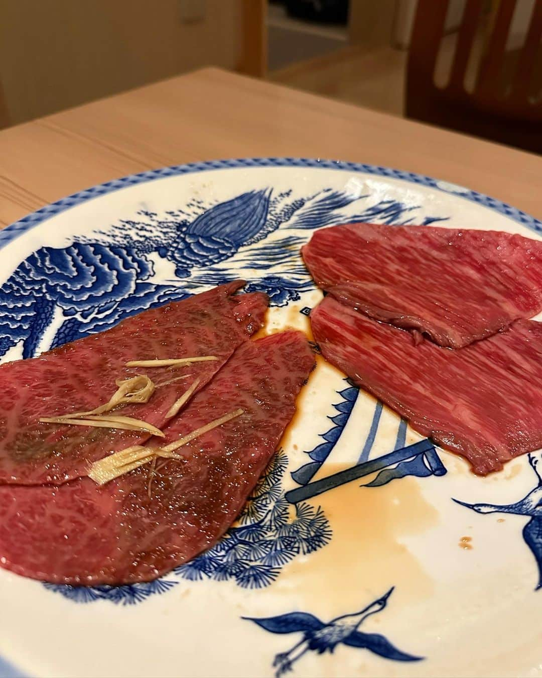 サキ吉さんのインスタグラム写真 - (サキ吉Instagram)「家族焼肉行ってきたよー🥩‪🔥 恵比寿にある個室焼肉の富士門さん🙋‍♀️💕 ． 出産してからなかなか焼肉に行けなかったんだけど、 ここの個室なら綺麗だし赤ちゃんいても安心👶🍼✨️ ． コースも本当に美味しくて🥹💕 料理の良さは後ほどリールあげるからそっち見てみて🎥✨️ 大満足です🥰 友達、家族連れはもちろんデートにもぜひ！！！💕 ． ． ．  #恵比寿 #恵比寿グルメ  #恵比寿ディナー #恵比寿焼肉  #富士門 #子連れディナー #子連れok  #子連れ焼肉  #赤ちゃんのいる生活  #赤ちゃんのいる暮らし  #赤ちゃんとお出かけ  #赤ちゃんok  #焼肉デート #恵比寿デート #完全個室 #個室焼肉  #PR」12月8日 11時36分 - sakikichi1201