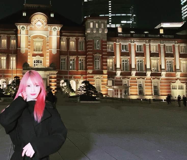 鹿島沙希さんのインスタグラム写真 - (鹿島沙希Instagram)「東京駅 ・ #女子プロレスラー #スターダム #STARDOM #鹿島沙希」12月8日 23時35分 - kashima_saki_1