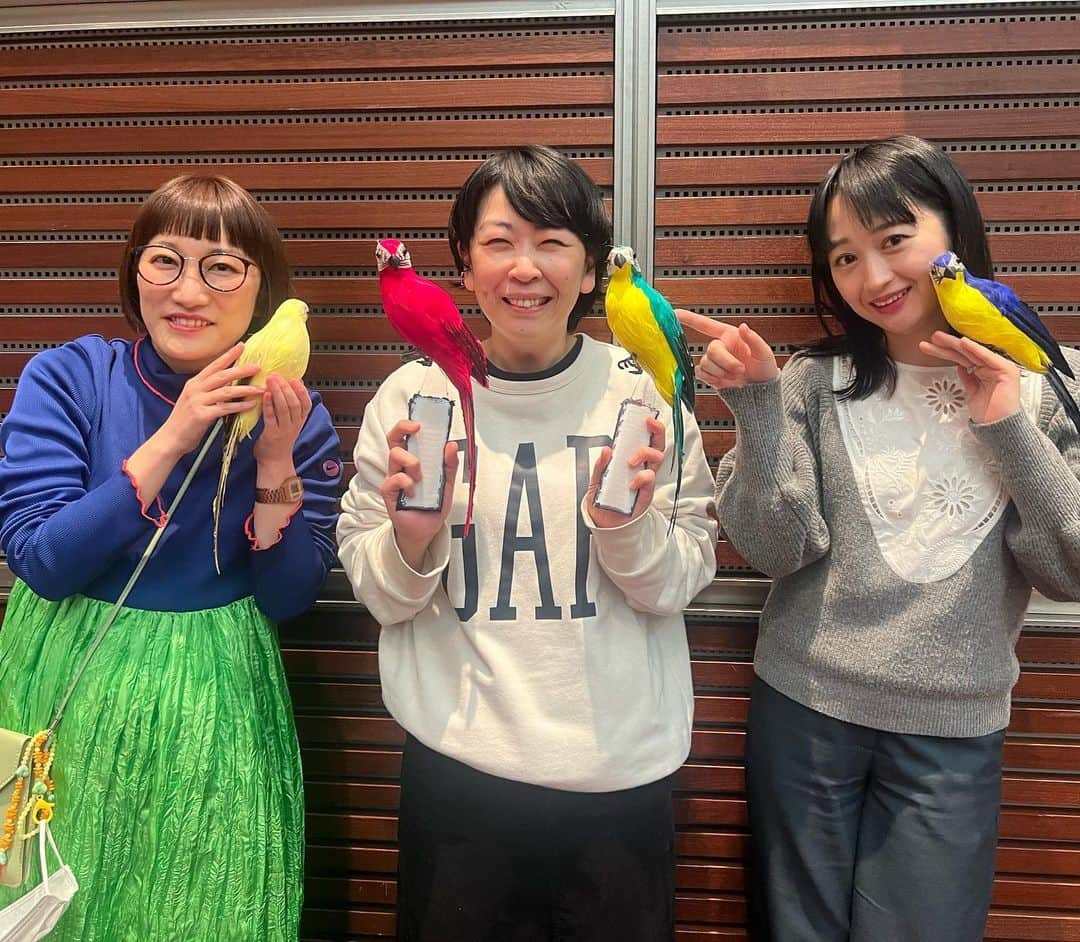 松浦志穂さんのインスタグラム写真 - (松浦志穂Instagram)「The W応援してくれた方々、温かいメッセージくれた方々本当にありがとうございました。劇場のスタッフさん達や本番も支えてくれた後輩のぐりふぉん、色んな面で今年も沢山の方に助けていただきました。  同志のTEAM BANANAさんと3年連続一緒に決勝進出してなかなかファイナルステージに進めずついに全員上手く笑えなくなってしまいました🙃それでもこれが昨日生配信も終え全力で戦った姿なので載せさせていただきます。  見てくださってた皆様本当にありがとうございました。  #the_w  #天才ピアニスト優勝おめでとう」12月11日 19時48分 - matushiho