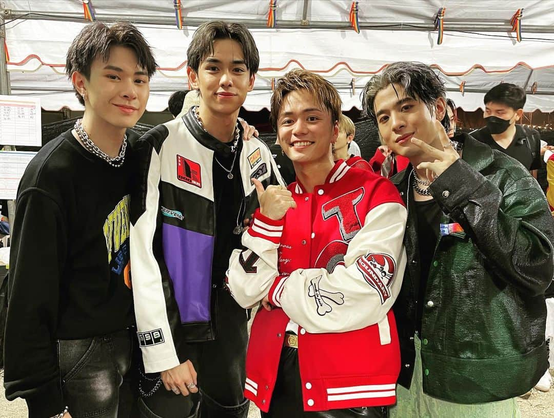 日髙竜太さんのインスタグラム写真 - (日髙竜太Instagram)「BALLISTIK BOYZ × TRINITY  "DROP DEAD"❤️‍🔥  @trinity_tnt_official  @porsche.sivk  @thirdd  @j.jackr   #BBZxTNTxBMMF12 #BALLISTIKBOYZ #TRINITY  #DROPDEAD」12月12日 0時45分 - ryutahidaka.official