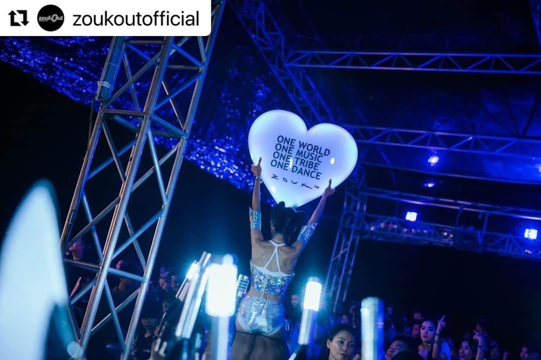CYBERJAPAN Staffさんのインスタグラム写真 - (CYBERJAPAN StaffInstagram)「#zoukout @zoukoutofficial It was a night of pure energy and great music with @andrew_rayel, @arminvanbuuren, @blink_mys, @cashcash, @sickickmusic and @zedd on the decks! Don't forget to check out your photos on our Facebook page and tag your friends! #zoukout2022」12月12日 15時12分 - cyberjapan