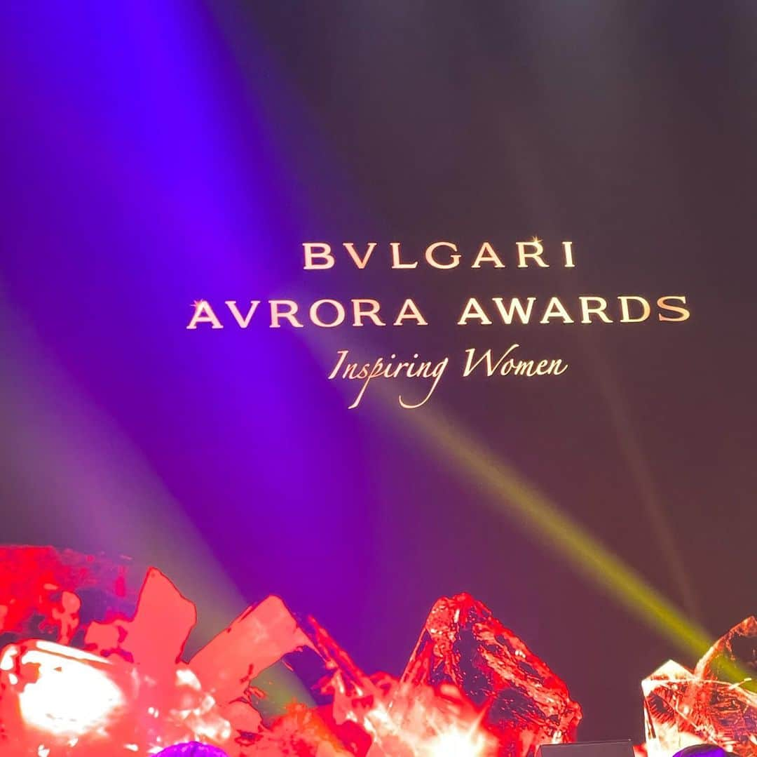 堀田茜さんのインスタグラム写真 - (堀田茜Instagram)「BVLGARI AVRORA AWARD  輝く女性たちを称賛し支援するアワード💎 とても刺激的で素敵な夜でした！  #Bulgari #AvroraAwards #InspiringWomen」12月12日 15時45分 - akanehotta