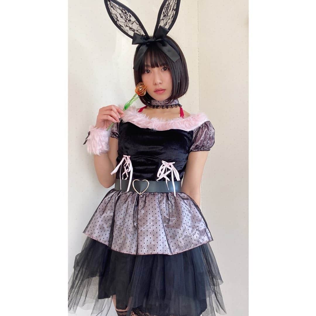 村上りいなさんのインスタグラム写真 - (村上りいなInstagram)「Bunny girl time.🐰💐  #instagood #followme #selfie #コスプレ#model #photooftheday #cosplay #japanesegirl #idol#love #漂亮 #攝影 #拍照 #偶像 #데일리　#좋아요」12月14日 16時37分 - riina_murakami