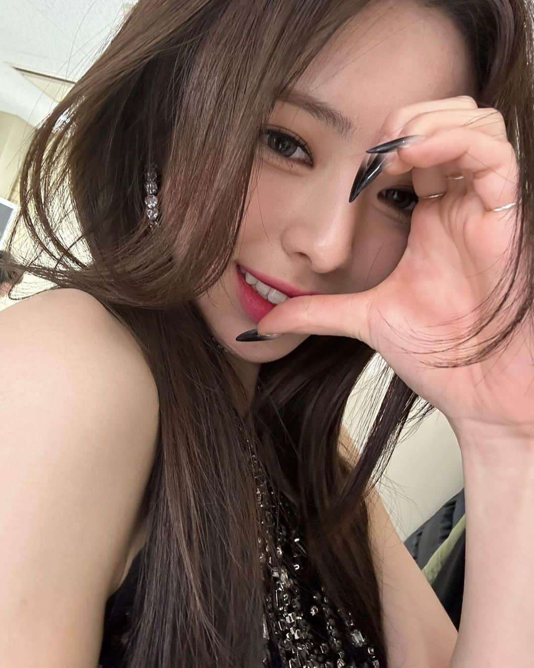 ITZYさんのインスタグラム写真 - (ITZYInstagram)「Asia Artist Awards🏆❤️」12月14日 18時01分 - itzy.all.in.us