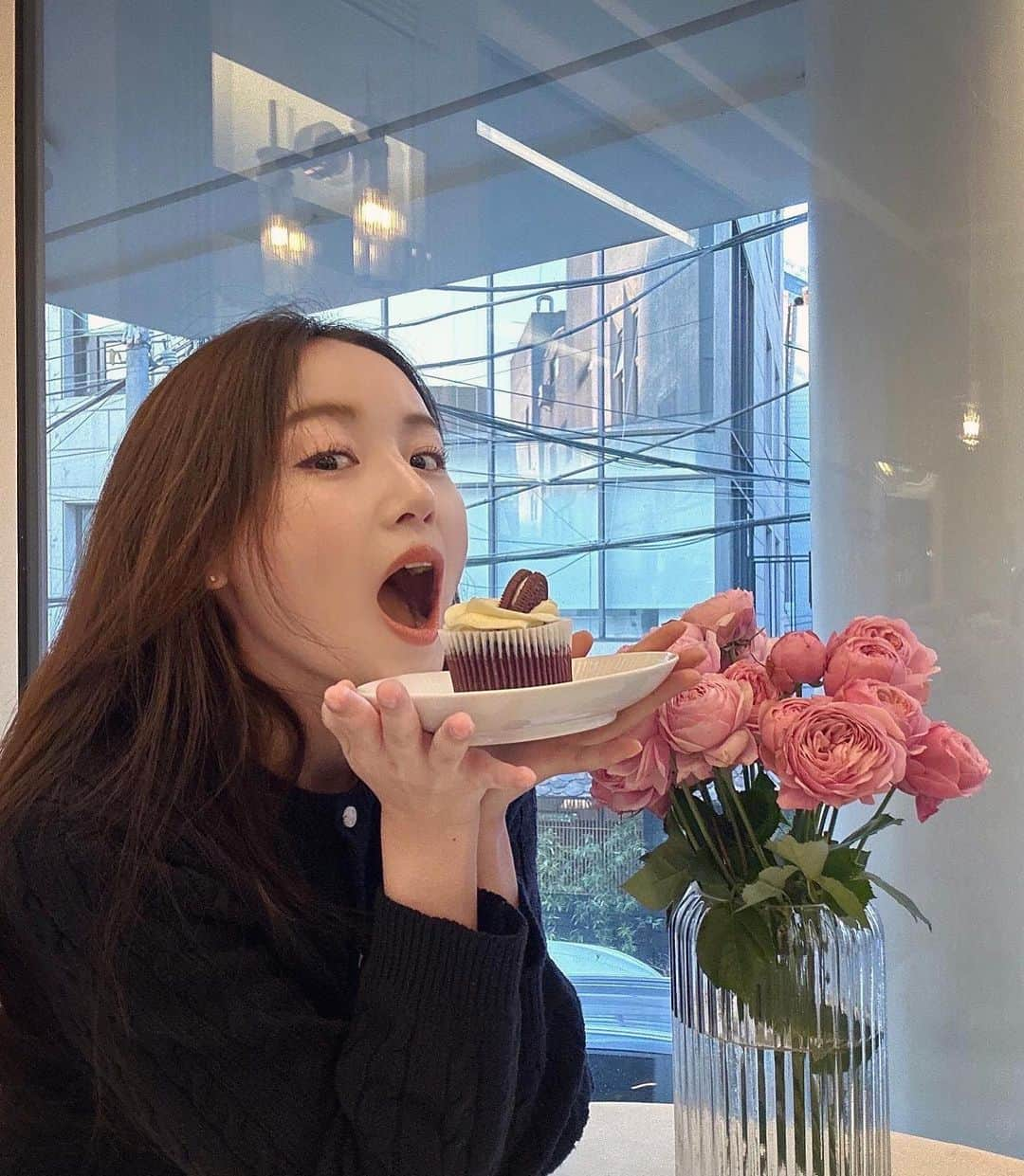 スルギさんのインスタグラム写真 - (スルギInstagram)「🌷🤍😘」12月14日 19時05分 - lovee_seul