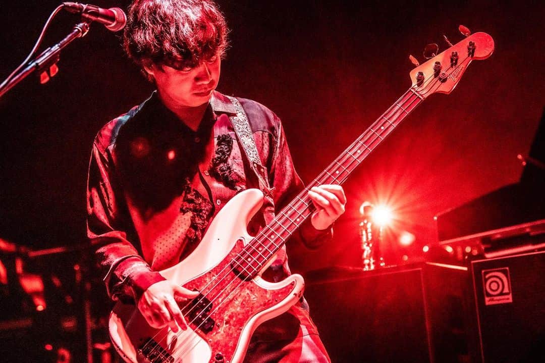 Official髭男dismさんのインスタグラム写真 - (Official髭男dismInstagram)「【 #SHOCKINGNUTSTOUR 】  2022.12.13,14 富山オーバードホール  Photo by 溝口元海 (be stupid) ‪@p1nkno1se‬  #ヒゲダンホールツアー」12月14日 20時41分 - officialhigedandism
