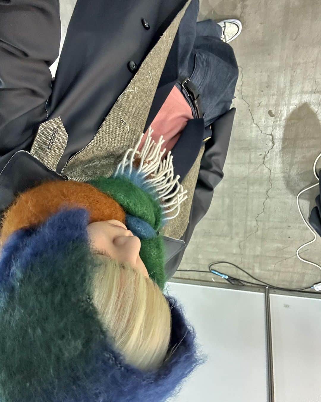 キー さんのインスタグラム写真 - (キー Instagram)「눈 안맞을래 ⛄️」12月15日 15時39分 - bumkeyk