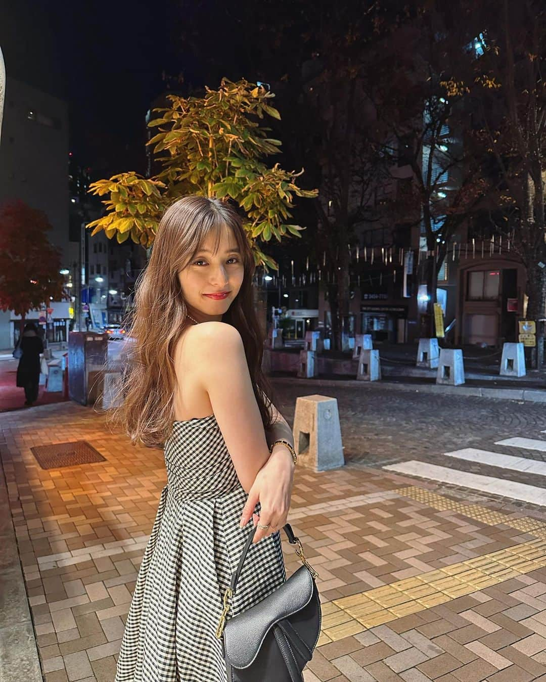 新木優子さんのインスタグラム写真 - (新木優子Instagram)「誕生日fashion🎂  どうしても着たかったdiorのドレスを☺️♡  dress : @dior  shoes : @dior  bag : @dior  earring & necklace : @dior  bracelet : @dior  #diorjoaillerie」12月16日 22時46分 - yuuuuukko_